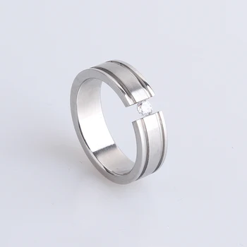 vjenčano prstenje 6 mm, srebrne boje mat Spona cirkon 316L Prsten na prst od Nehrđajućeg Čelika za žene i muškarce u rasutom stanju