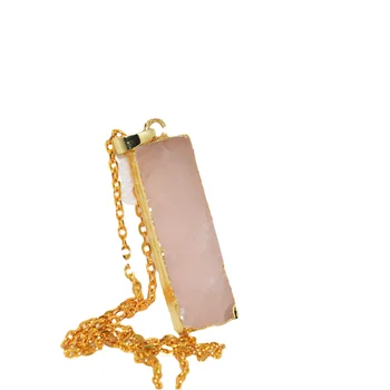Pink crystal ogrlica krug za Dan žena majke darove 2023 roza kvarc pravokutnik privjesak fatalne čari slatka nakit duge